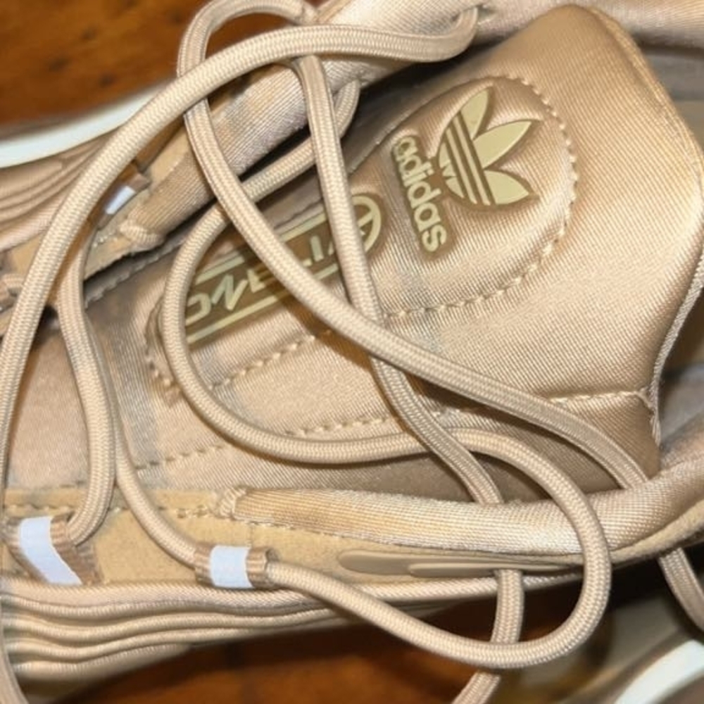 Adidas Men's Beige Sneakers